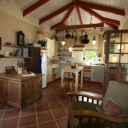 Vinieris Villas - Almond Keramiaí