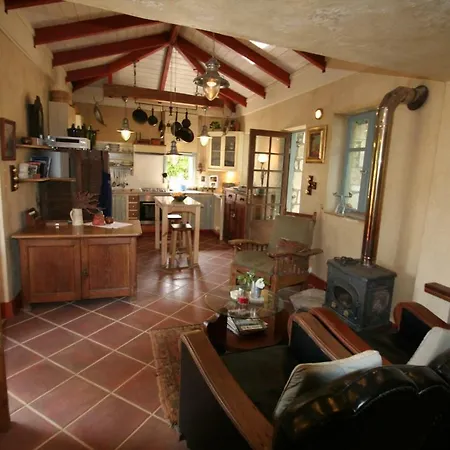 Vinieris Villas - Almond *