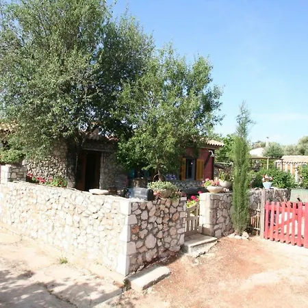 Сasa de vacaciones Vinieris Villas - Almond